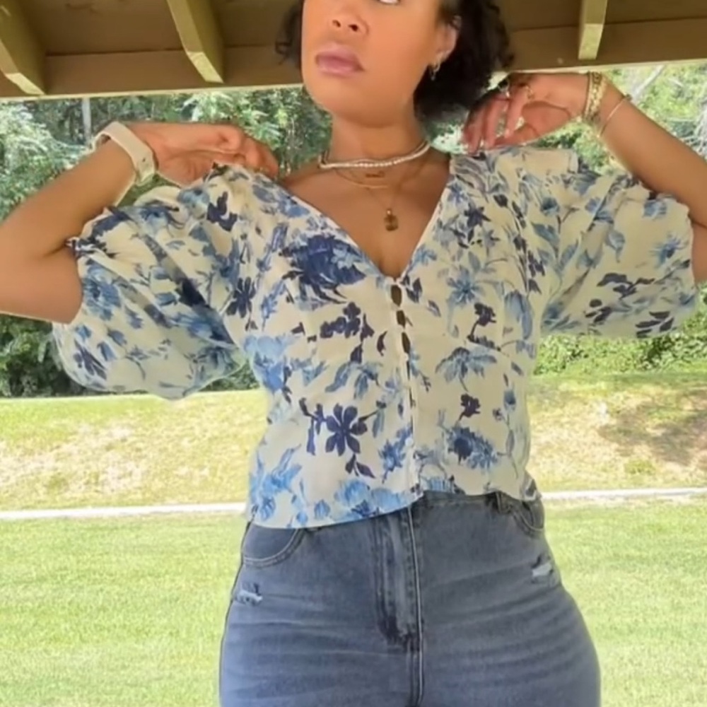H&M Floral Linen Puff Sleeve Blouse
